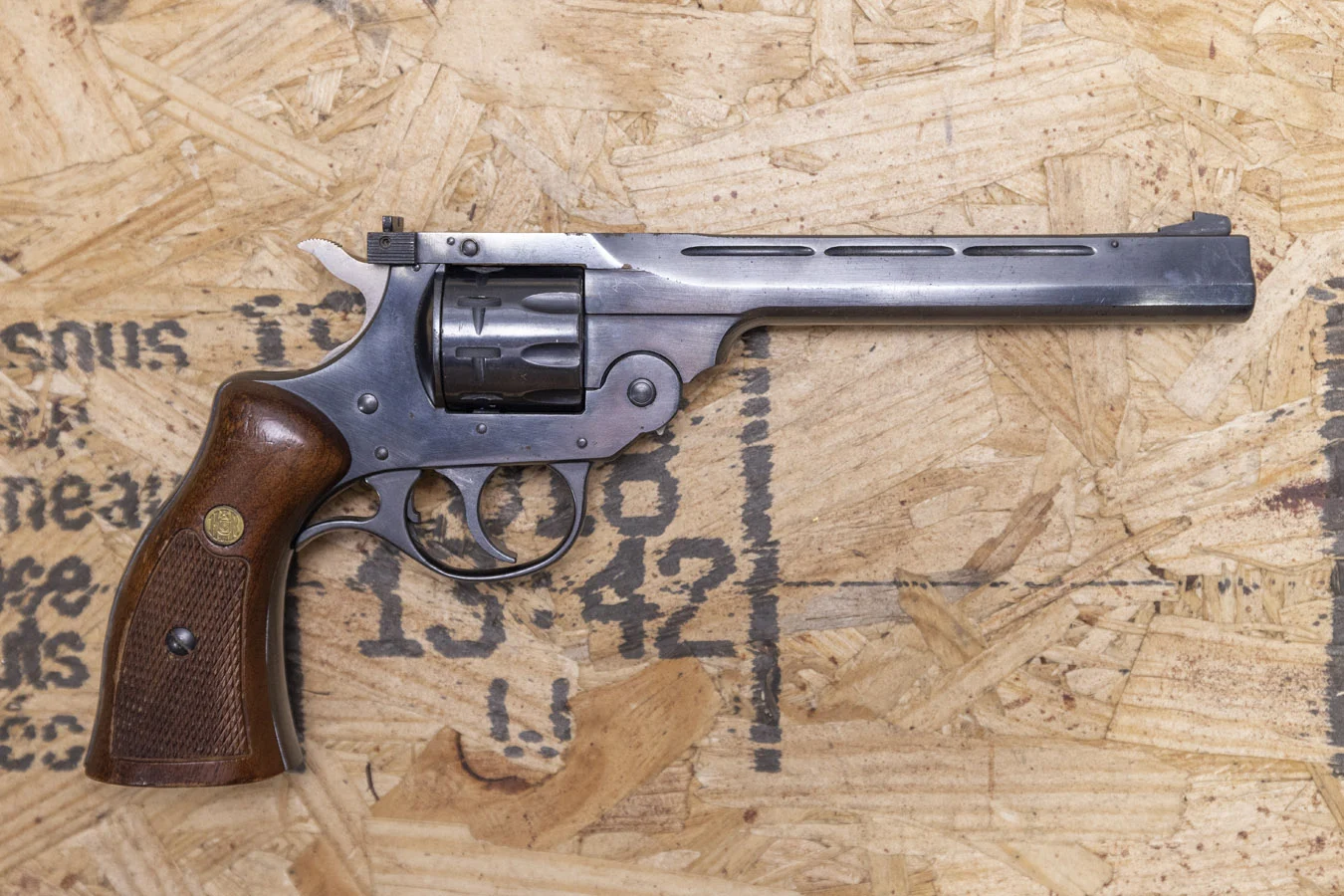 H&amp;R HR 999 Sportsman .22LR Police Trade-In Revolver