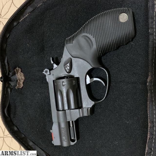 Rossi R98 Plinker 22LR Double-Action Revolver