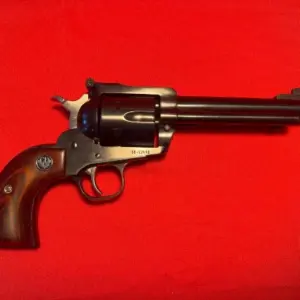 ruger super blackhawk .44 magnum revolver handguns