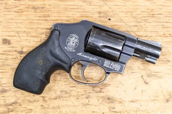 Smith & Wesson Model 442 Airweight 38 SPL Police Trade