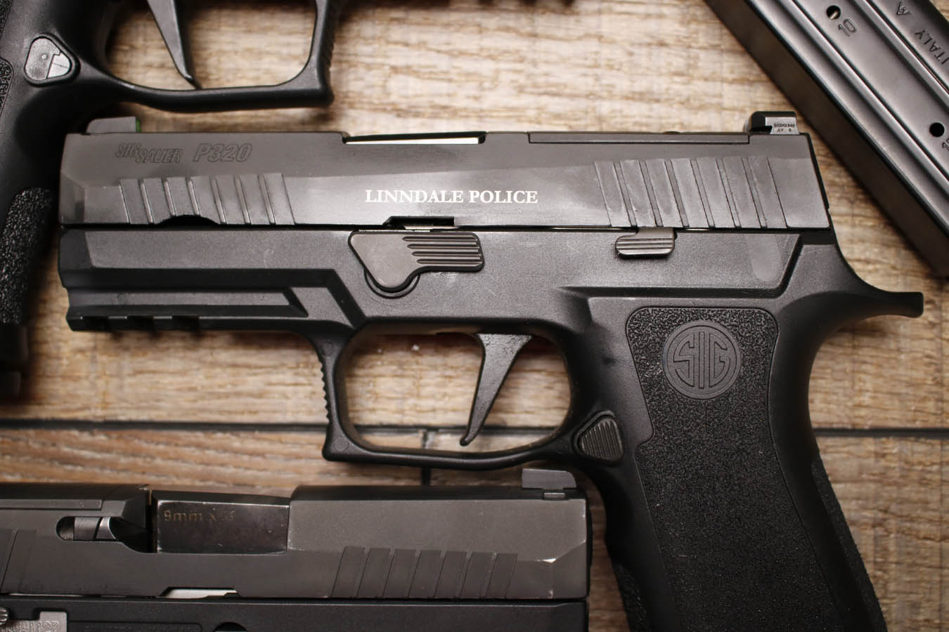 Sig Sauer P320 Carry 9mm Police Trade-ins with Night
