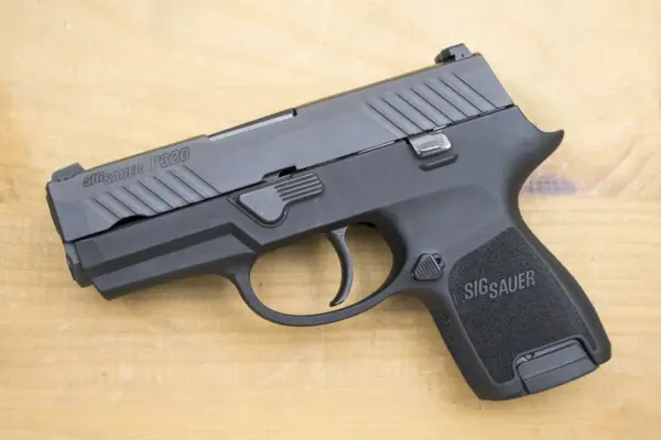 Sig Sauer P320 9mm Police Trade-in Pistols (Very Good