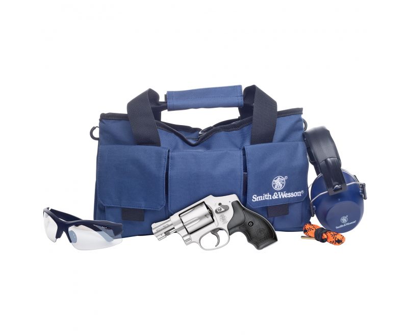 Smith and Wesson Model 642 Revolver &amp; Range Kit Stainless .38 Special +P 1.88″ Barrel 5-Rounds