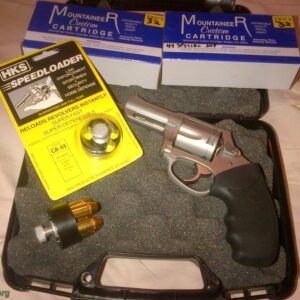 Gunlistings.org - Pistols NIB Charter Arms Bulldog 44spl
