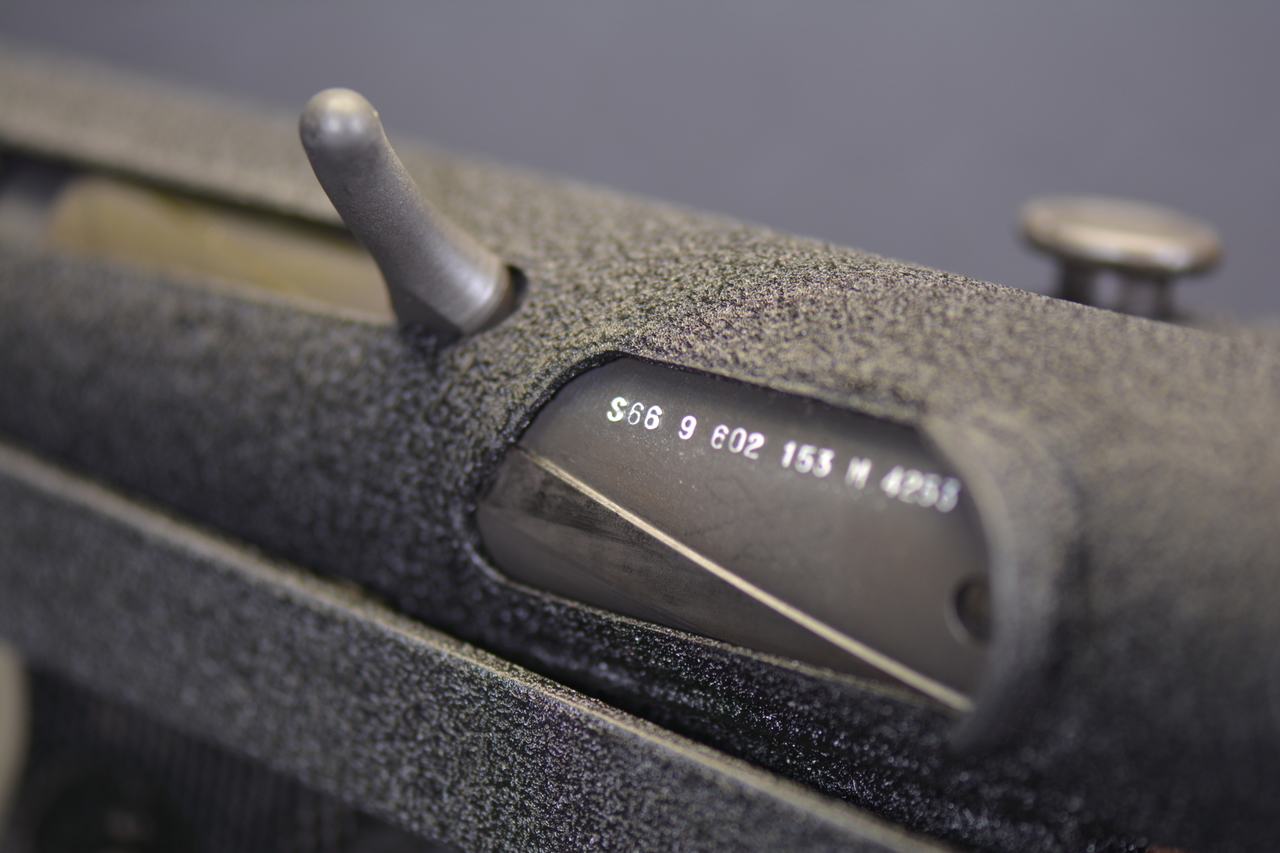 Sterling 9mm Submachine Gun — image 5