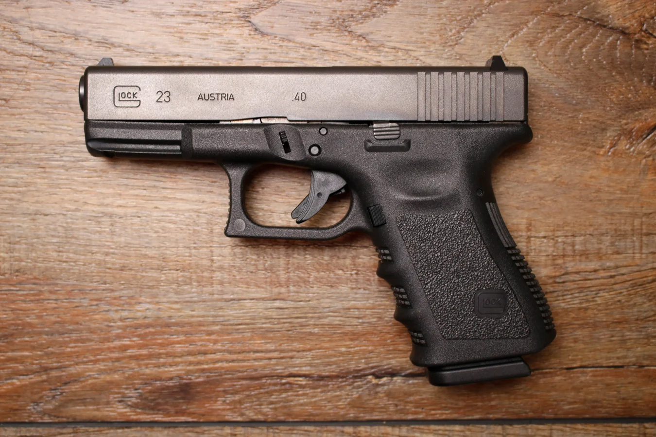 Glock 23 Gen3 40 S&amp;W Police Trade-In Pistol with Box and Two Magazines