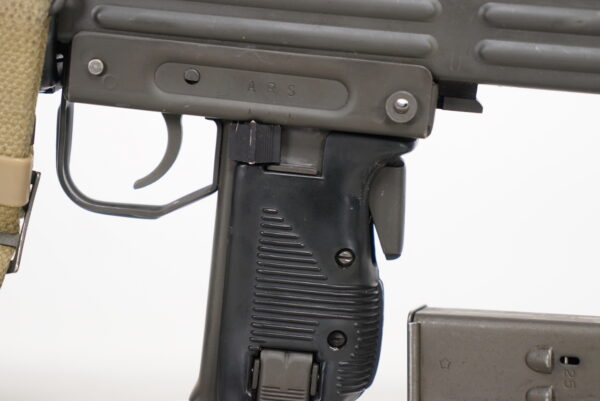 UZI Sub Machine Gun