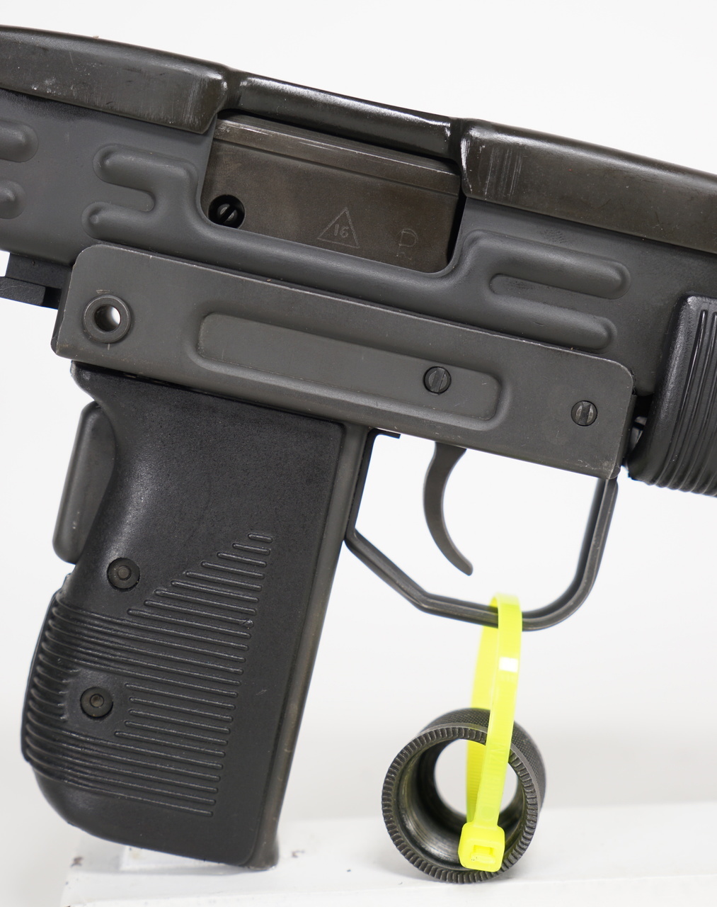 UZI Sub Machine Gun WITH SUPPRESSOR — image 4