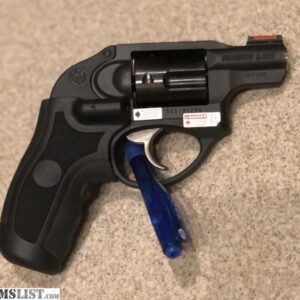 Ruger LCR 357 Mag w crimson trace laser grips