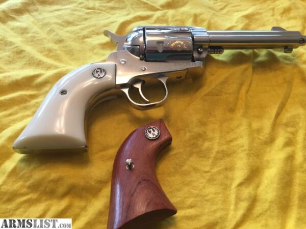 Ruger Vaquero .Limited Edition 45 LC , Stainless