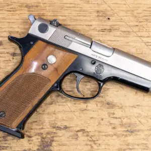 Smith & Wesson Model 39-2 9mm Police Trade-in Pistol