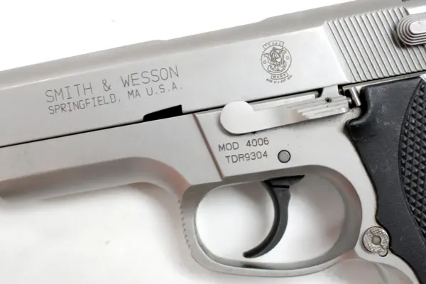Smith & Wesson 4006 40 S&W 11 Round Used Trade IN Pistol