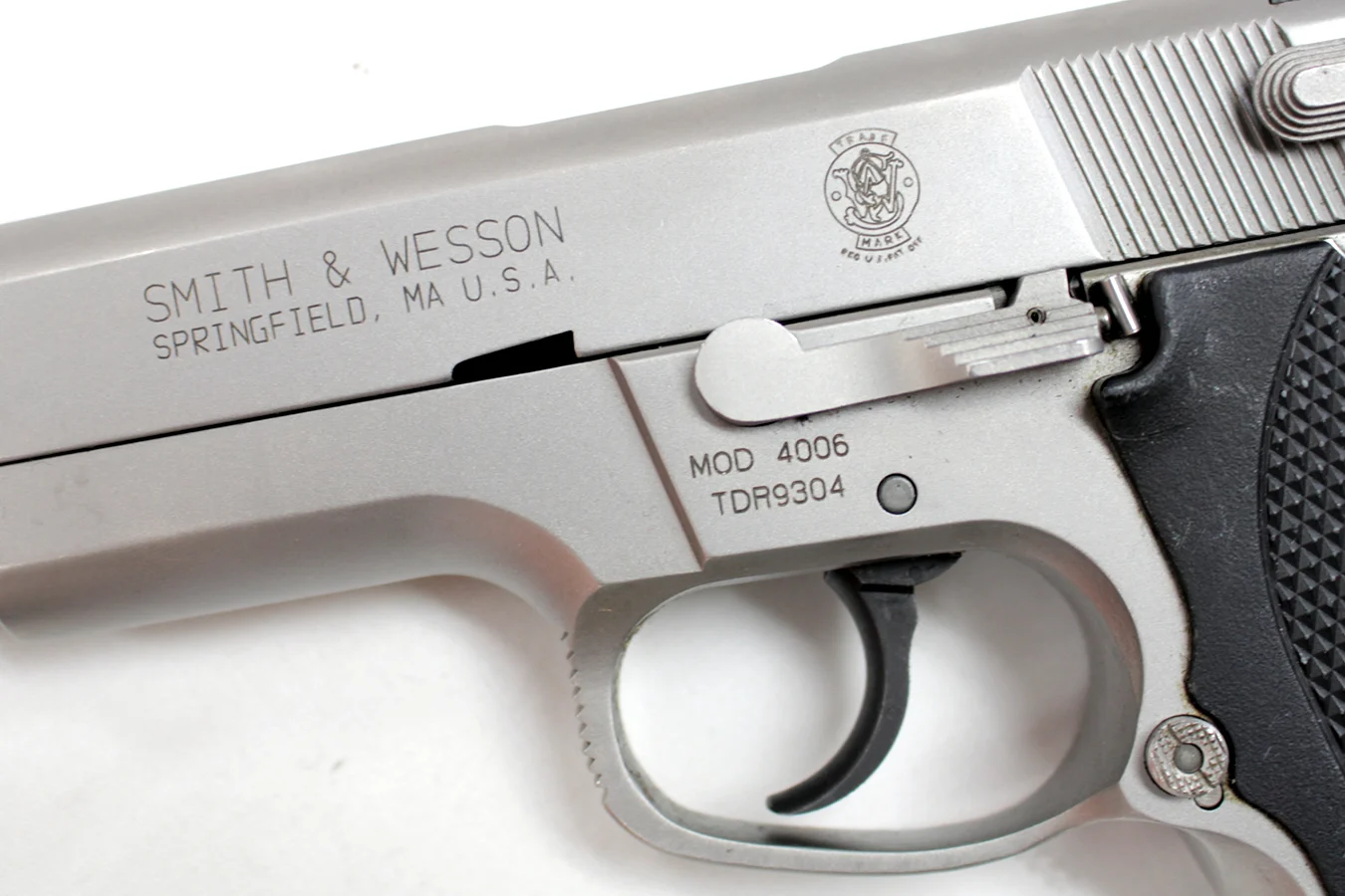 Smith &amp; Wesson 4006 40 S&amp;W 11 Round Used Trade IN Pistol