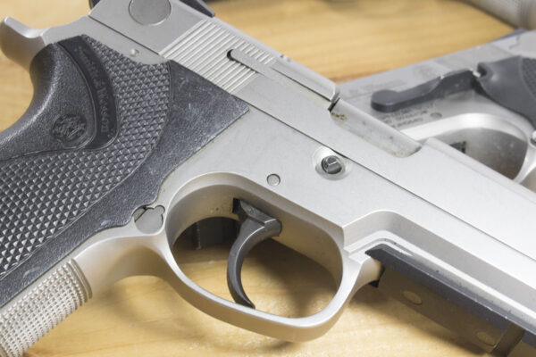 Smith & Wesson 5946TSW Tactical 9mm Police Trade-ins (Good Condition