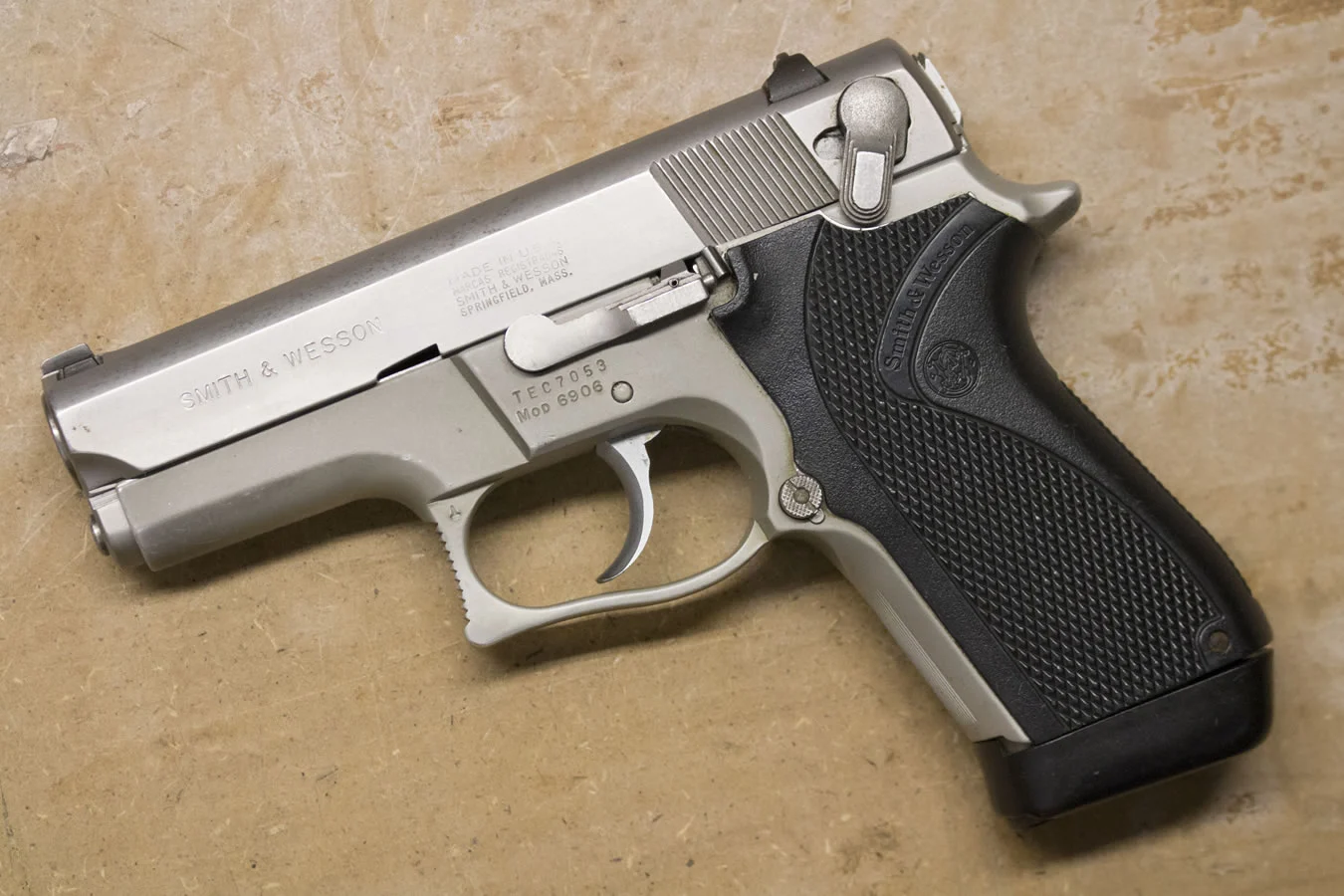 Smith &amp; Wesson 6906 9mm Police Trade-ins (Fair Condition)