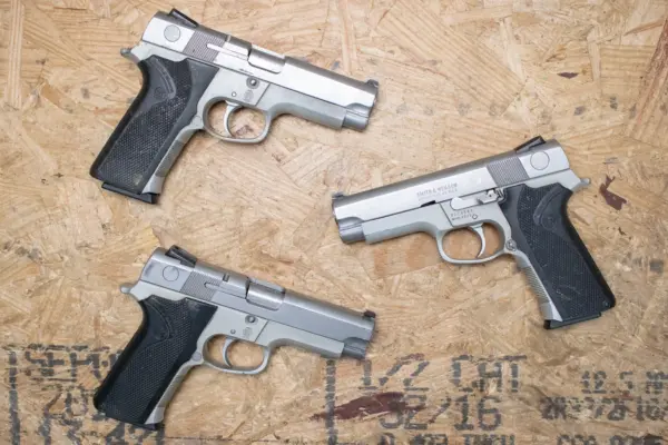Smith & Wesson 4043 40 S&W Police Trade-In Pistols (Fair Condition