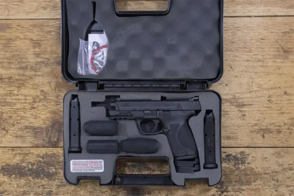 Smith & Wesson M&P40 M2.0 Compact 40 S&W Police Trade-In Pistols (New