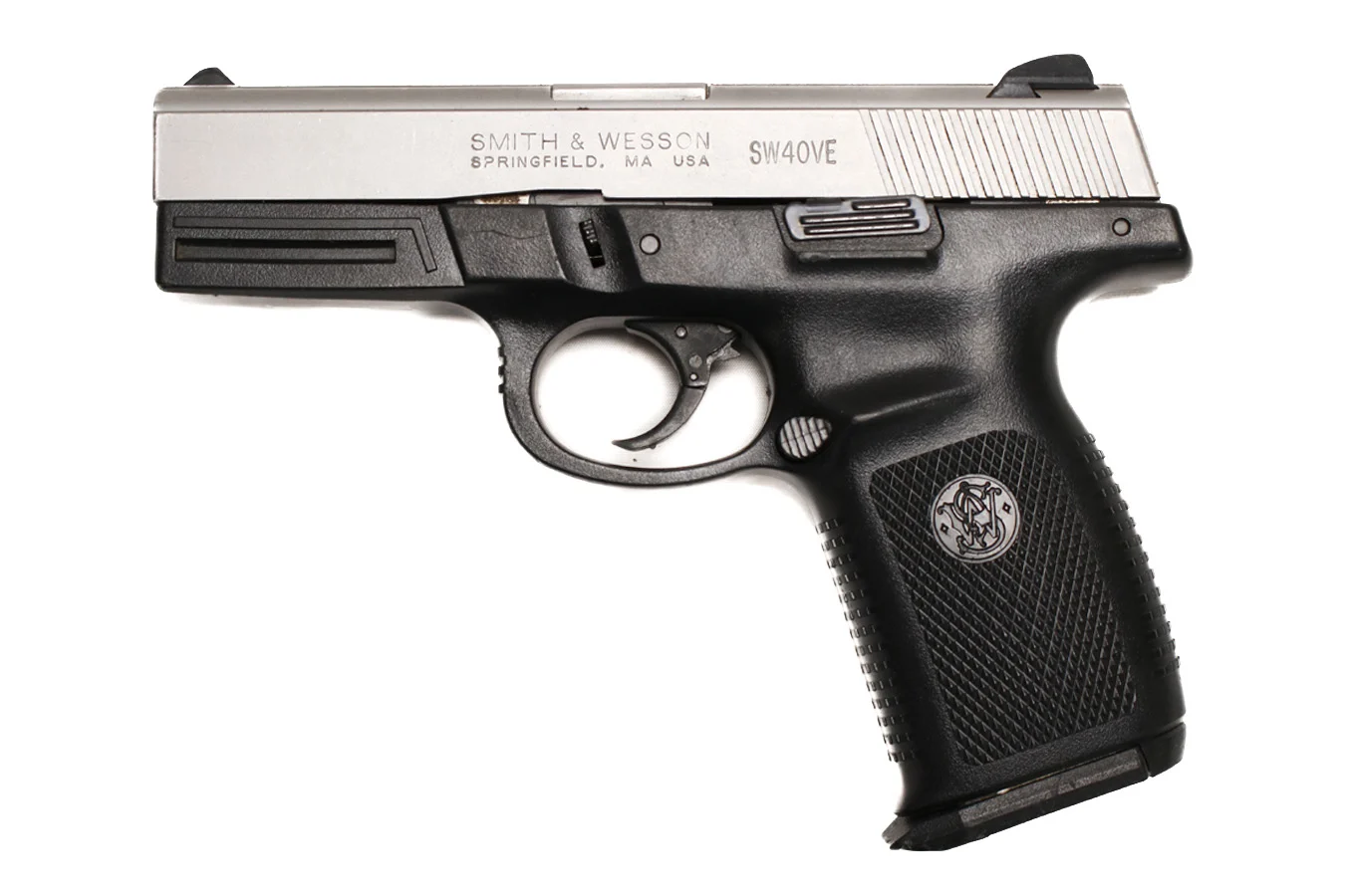 Smith &amp; Wesson SW40VE 40 S&amp;W Police Trade-In Pistol