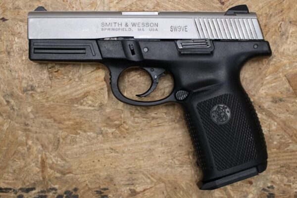 Smith & Wesson SW9VE 9mm Police Trade-In Semi-Automatic Pistol with