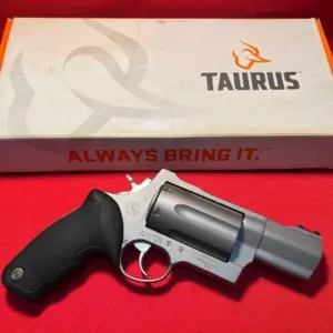 Taurus Model 513 Raging Judge 454 Casull, .45 Colt, .410