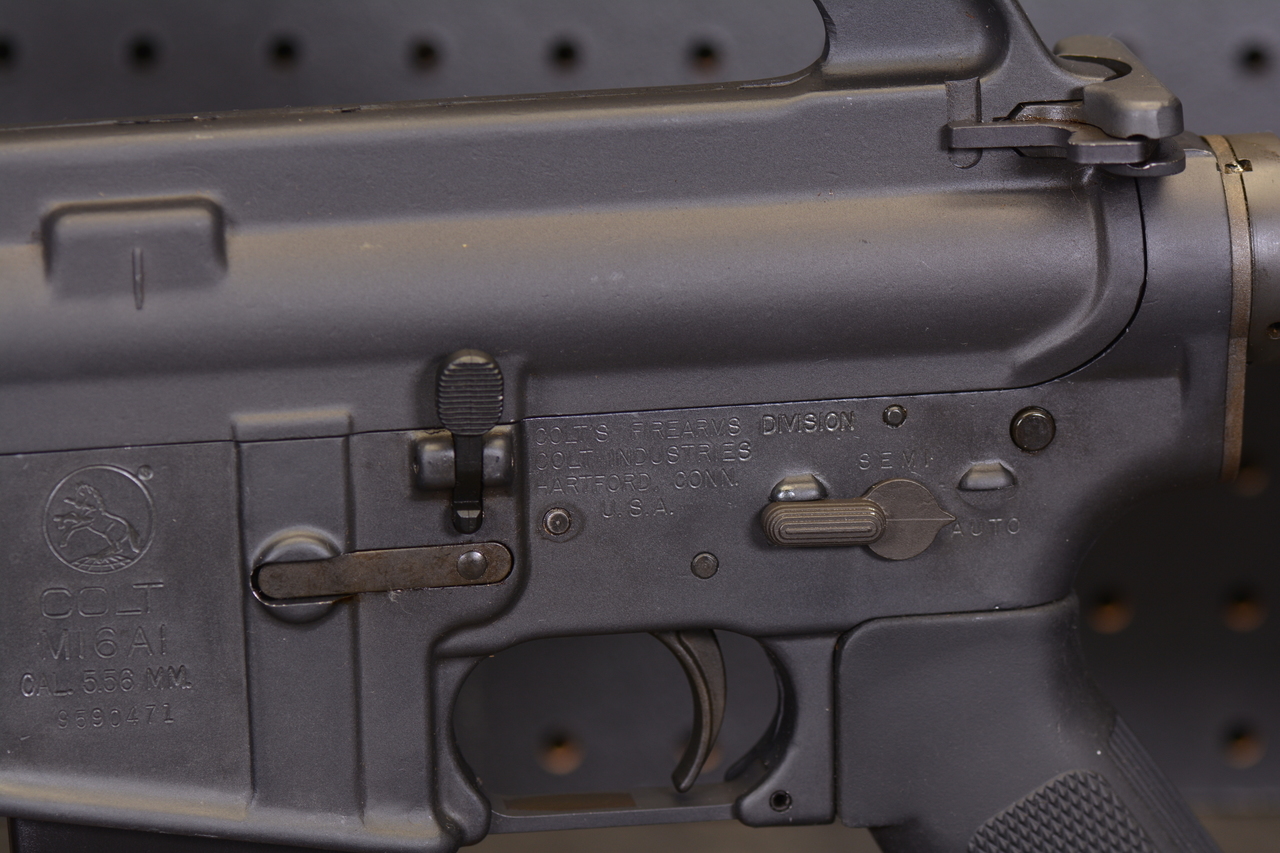M16A1 CARBINE 5.56 FULL-AUTO MACHINE GUN — image 4