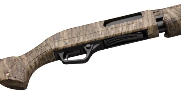 Winchester SXP Waterfowl Hunter 20 Gauge Pump-Action Shotgun with 28