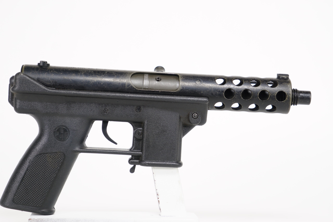 KG9 9mm Submachine Gun