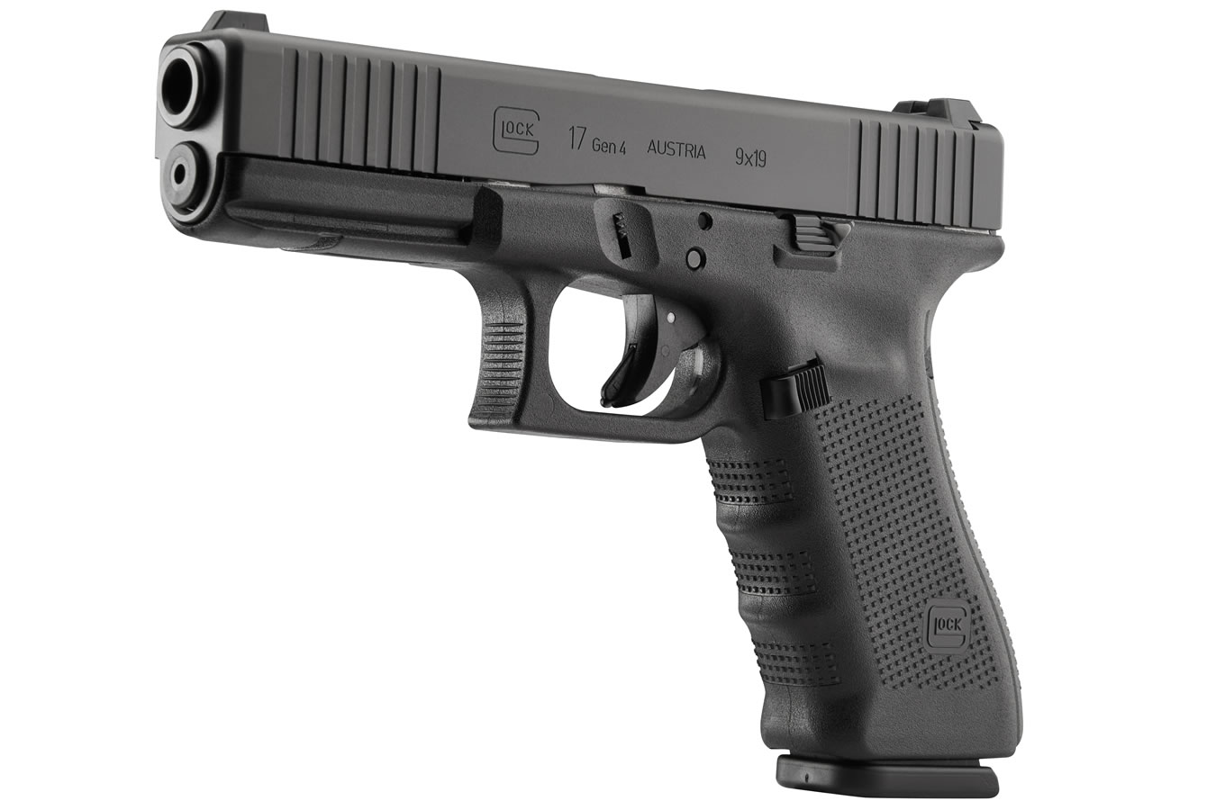 17 Gen4 9mm 17-Round Pistol with Front Serrations and Night Sights