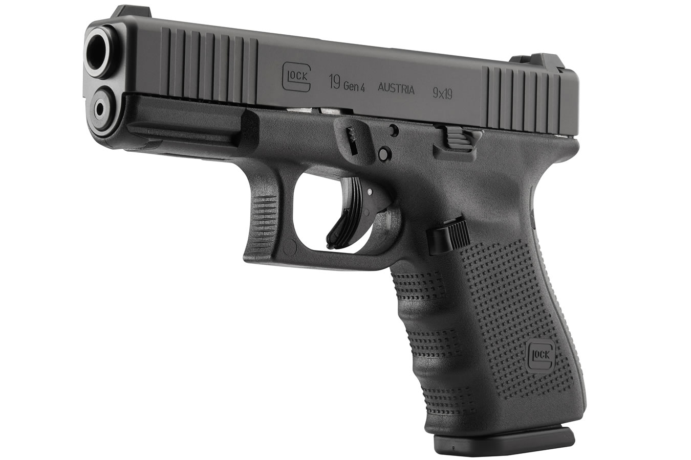 19 Gen4 9mm 15-Round Pistol with Front Serrations and Night Sights