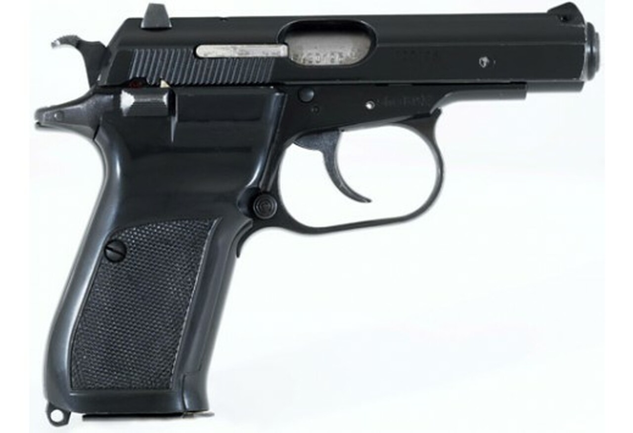 CZ82 9×18 Makarov, Condition: Very Good, Decocker, Surplus, Limited Quantities, 1x12rd Mags. Holster