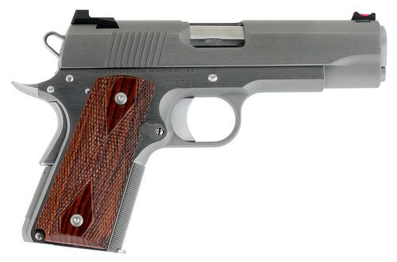 Dan Wesson Pointman Carry 1911, .38 Super, 4.25″, 8rd, Wood Grips, SS