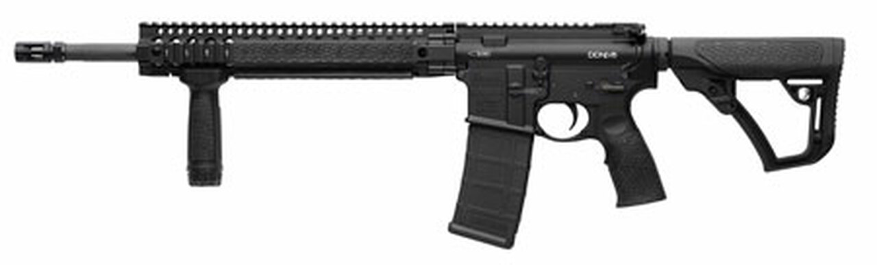 Daniel Defense M4 Carbine V5 Government Profile AR-15 5.56/223 16″ Chrome-Moly Barrel No Sights Daniel Defense Flash Suppressor Daniel Defense Buttstock/Pistol Grip/Vertical Grip 30 Rounds