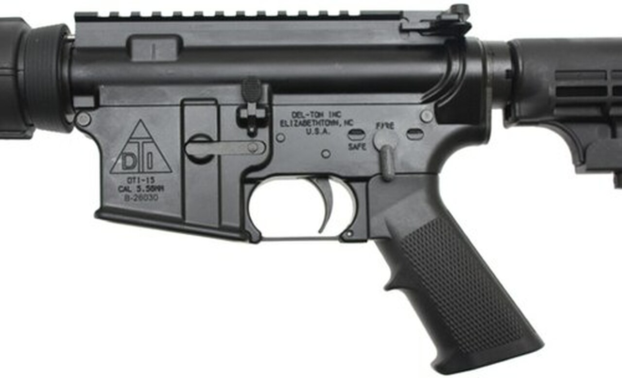 Delton Inc. 16″ Barrel M4 AR-15 Rifle, 5.56 Caliber 30 Round Magazine A2 Flash Hider