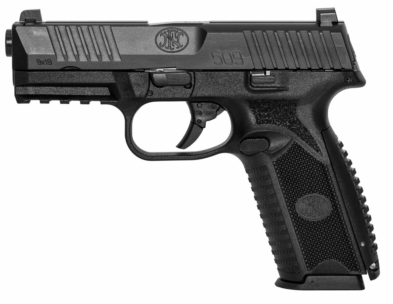 FN Law Enf, FN 509, Striker Fired, Full Size, 9mm, 4″ Barrel, Polymer Frame, Black, 3 Dot Sights, 17Rd, 3 Magazines