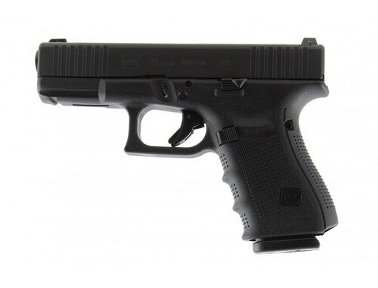 Glock 19 G4, 9mm, Front Slide Serrations, Extended Controls, Night Sights, 15rd