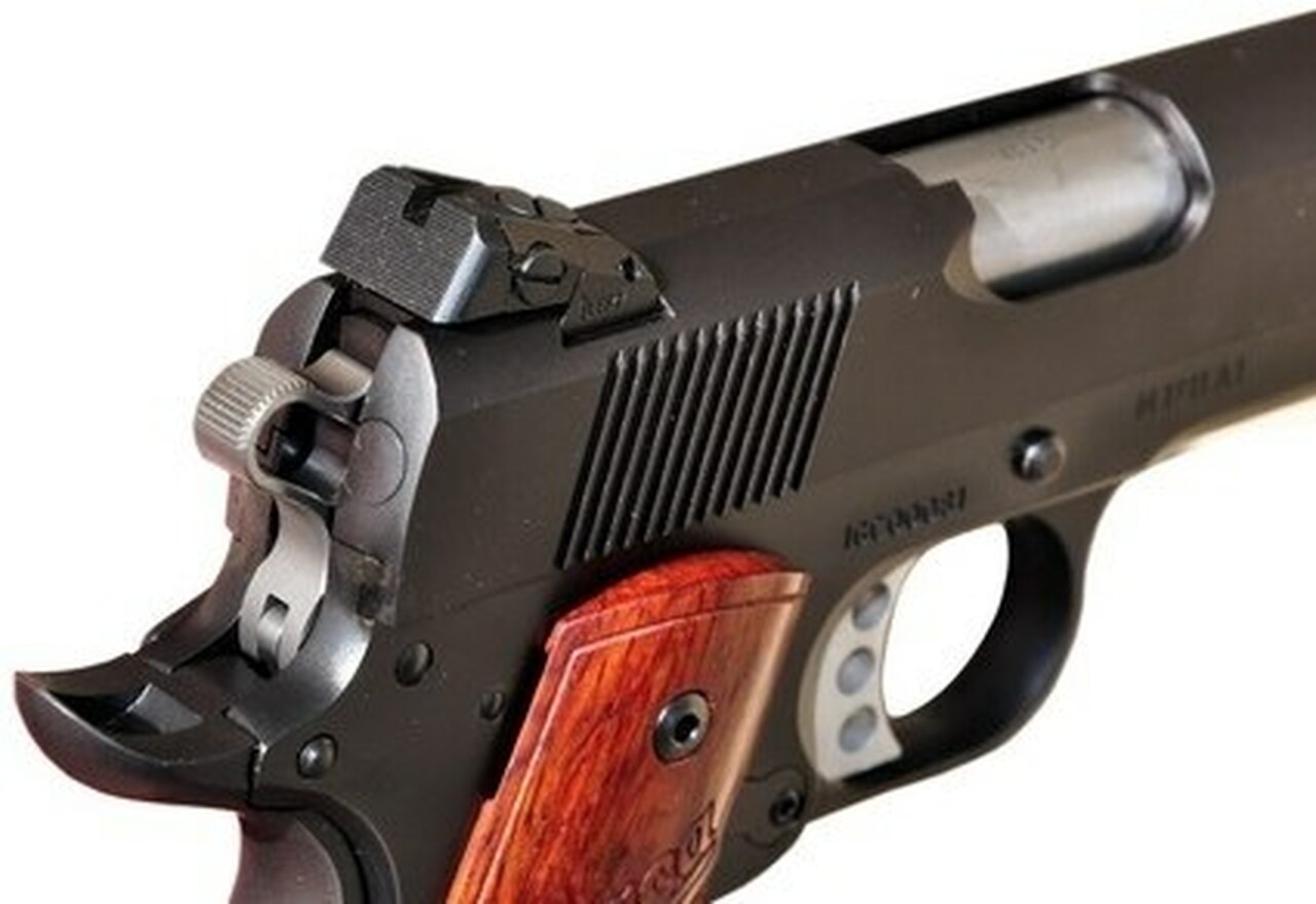 Ithaca 1911 45 ACP 5″, Novak Sights