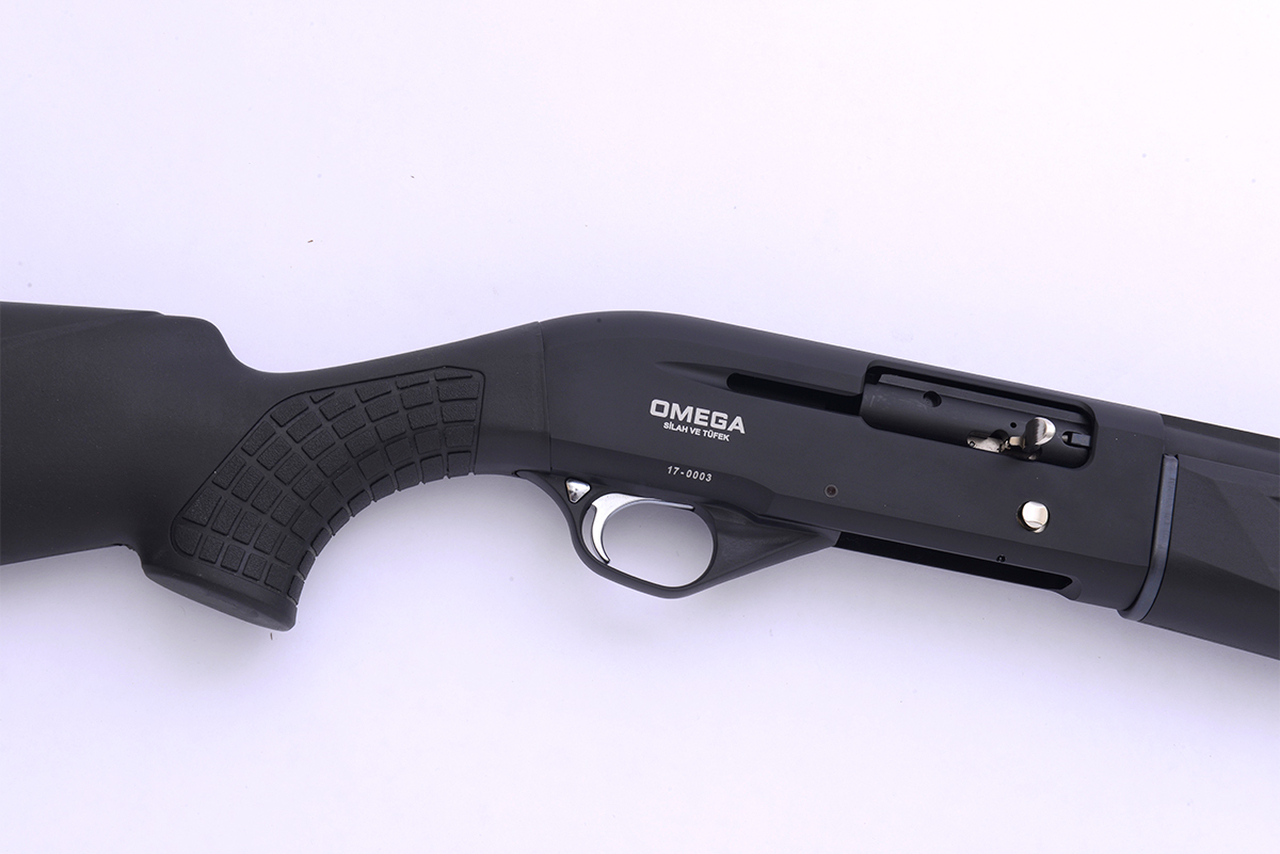 LKCI Omega 12S 12 Gauge Shotgun 28″ Black