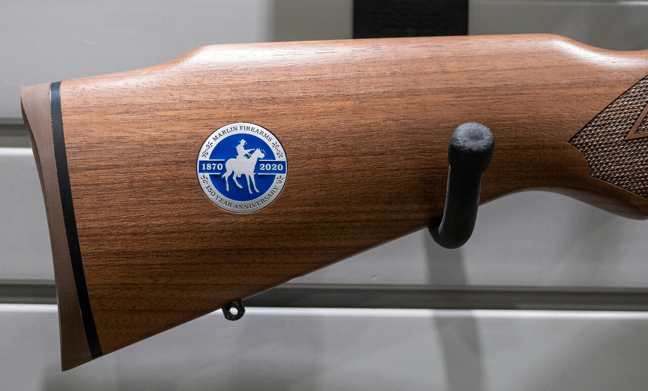 Marlin Model 60 150th Year Anniversary .22 LR, 19″ Barrel, Anniversary Medallion, Black Walnut, 14rd