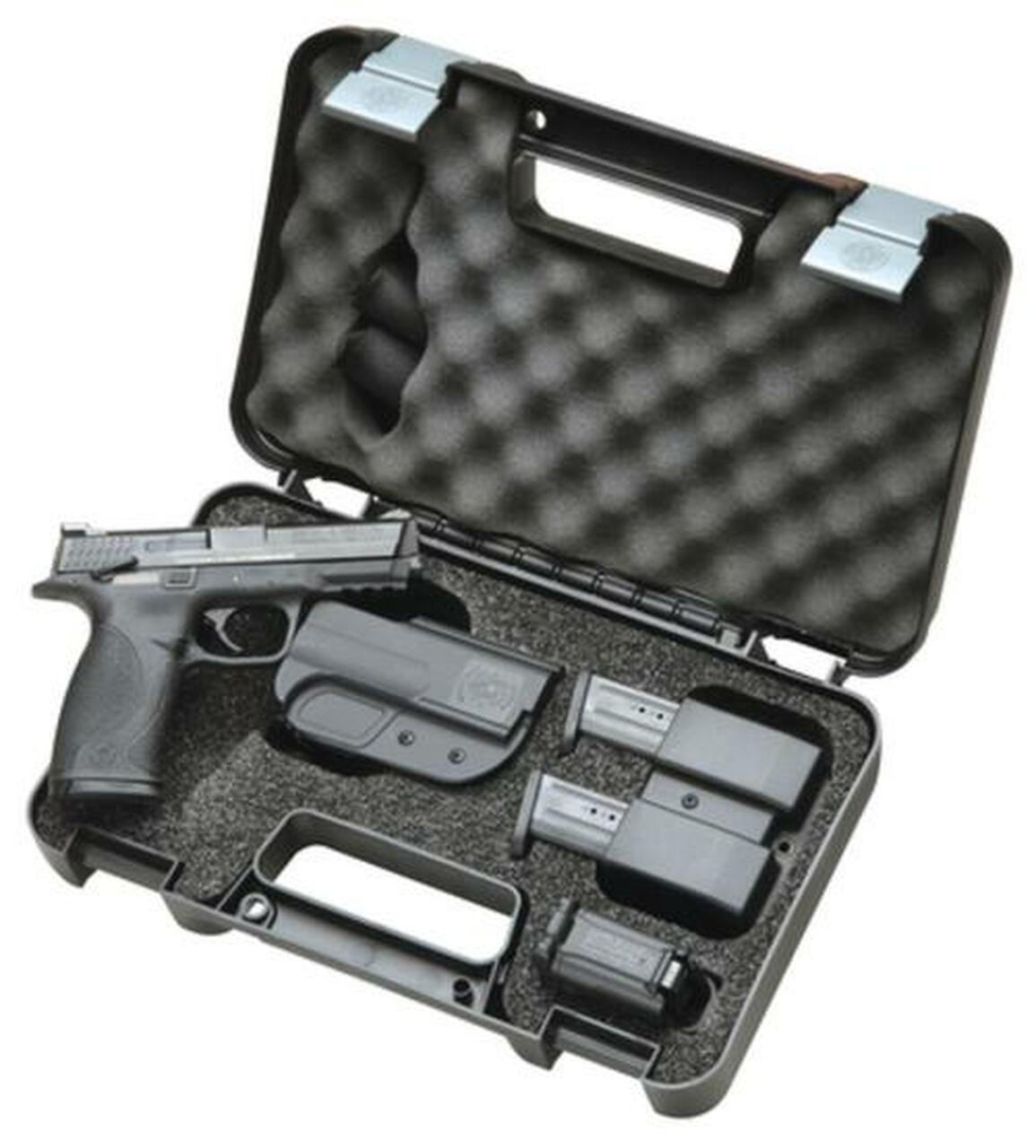 Smith & Wesson M&P 40 Carry and Range Kit, 15rd Mags, Holster, Magazine Pouch, Earplugs, 3 Magazines & Speed Loader