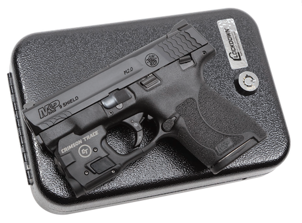 Smith & Wesson M&P Shield M2.0 Defense Kit 9mm, Crimson Trace, Vault, 2x8rd