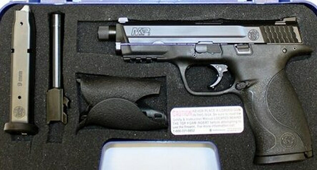 Smith & Wesson M&P9 Pistol, Extra Threaded Barrel, Silencer Ready, 17 Rnd Mag