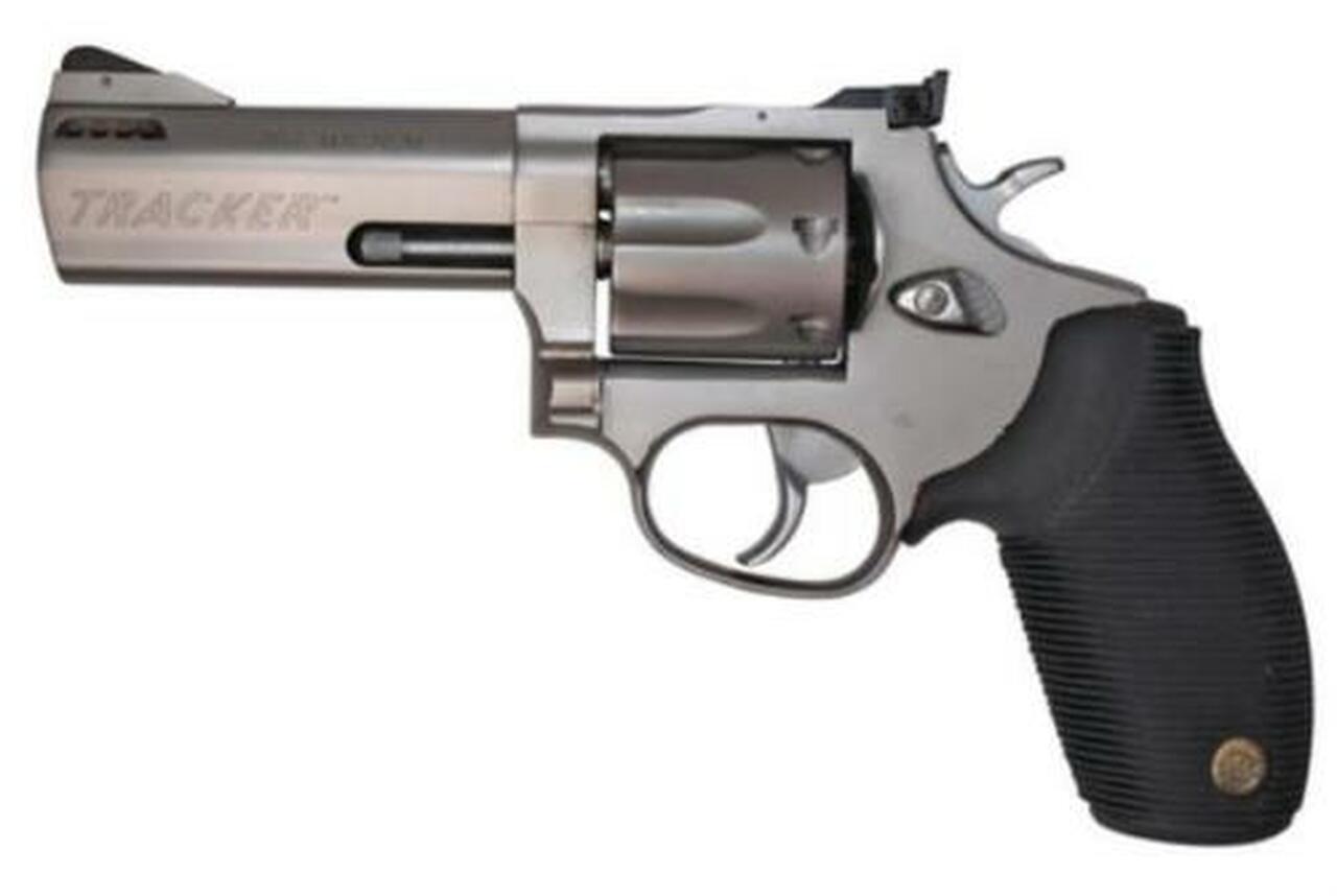 Taurus 627 Tracker 357 Mag/38Spl 4″ Ported Barrel Fixed Sight ‘Ribber Grip’ Matte SS Finish, 7rd