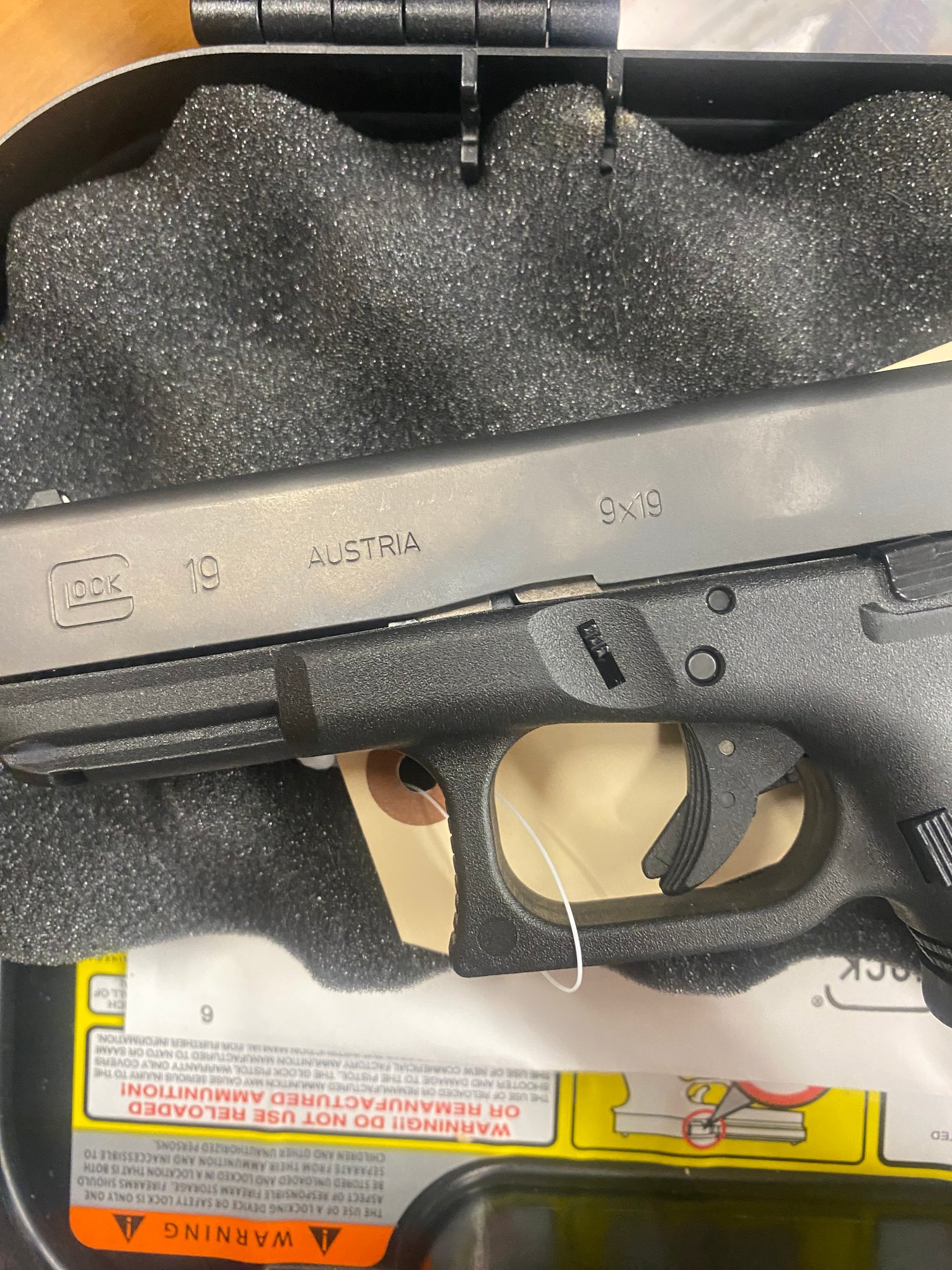 Glock 19x 9mm Full-Size FDE Pistol (10 Round Model)