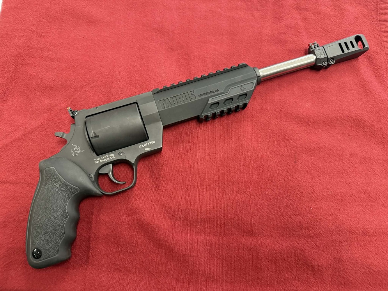Taurus Raging Hunter 460 S&W Magnum 5 Round Capacity 5.12" Barrel Black