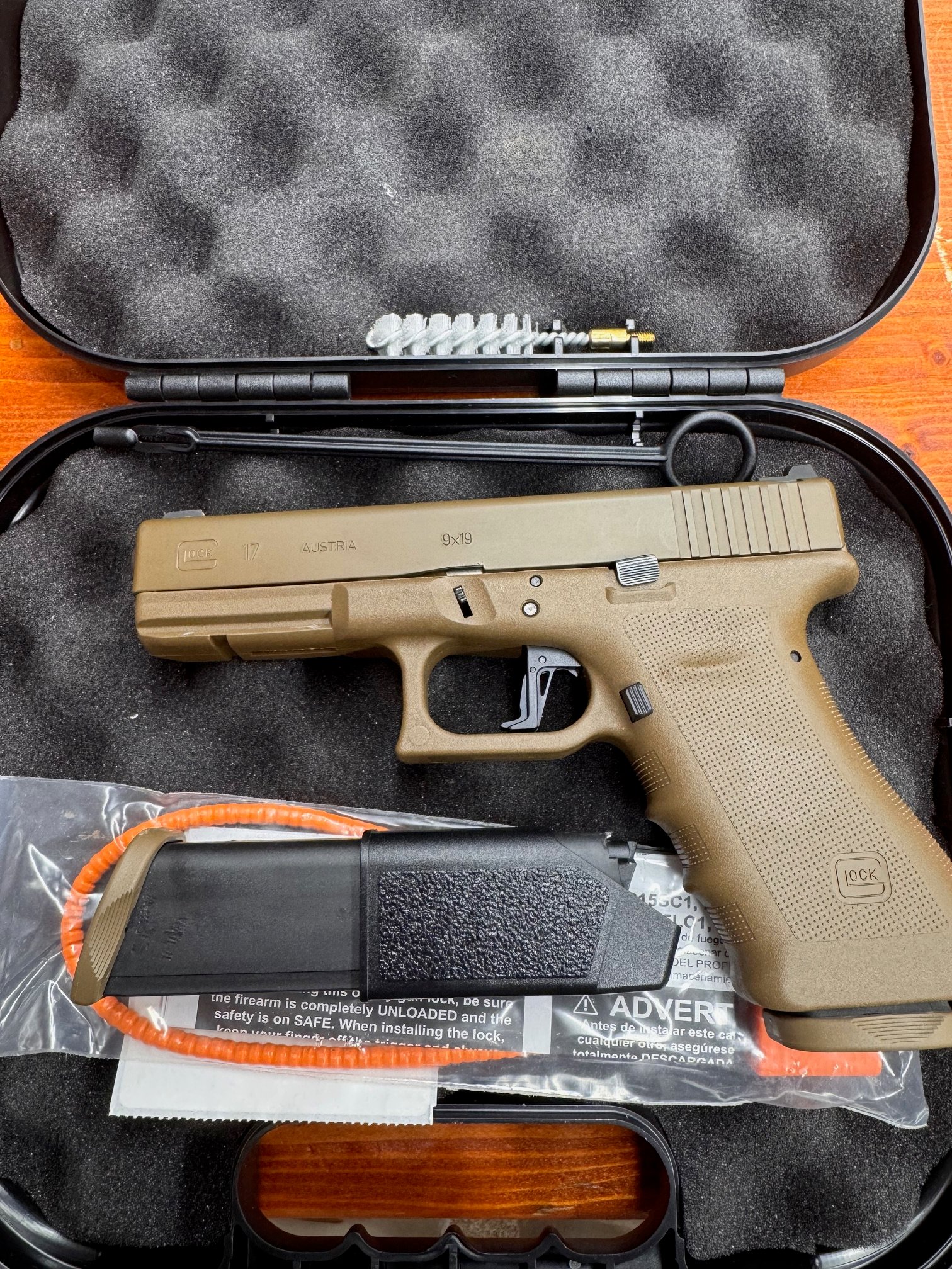 Glock 17 Gen3 9mm 17-Round Vickers Tactical Black Pistol with RTF2