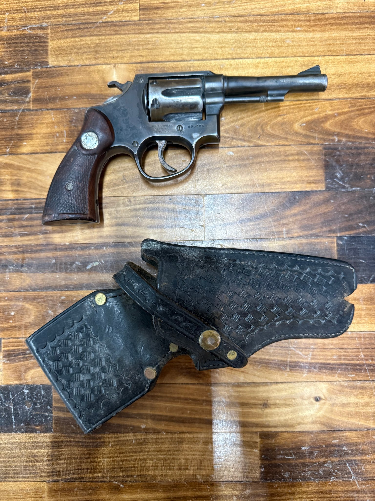 Taurus 407 Revolver with 4" Barrel